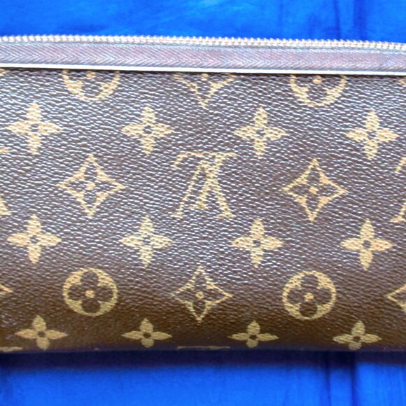 LOUIS VUITTON M42616 Monogram Canvas Zippy Wallet - Brown--GOOD CONDITION - Picture 1 of 10